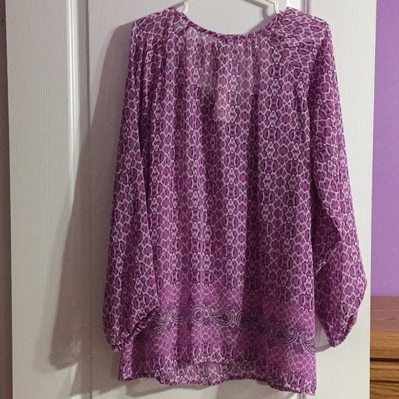 Beautiful Purple Blouse - Picture 4 of 4